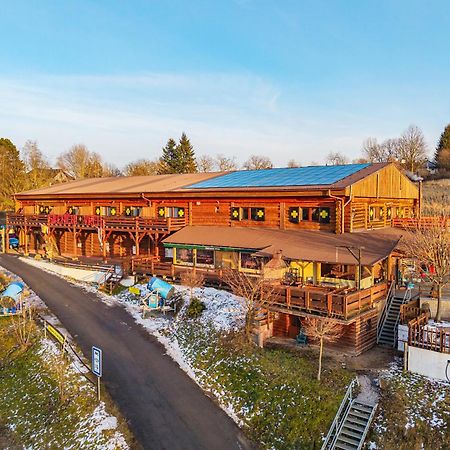 Sport-Hotel Sibenicni Vrch Mnichovice Zewnętrze zdjęcie