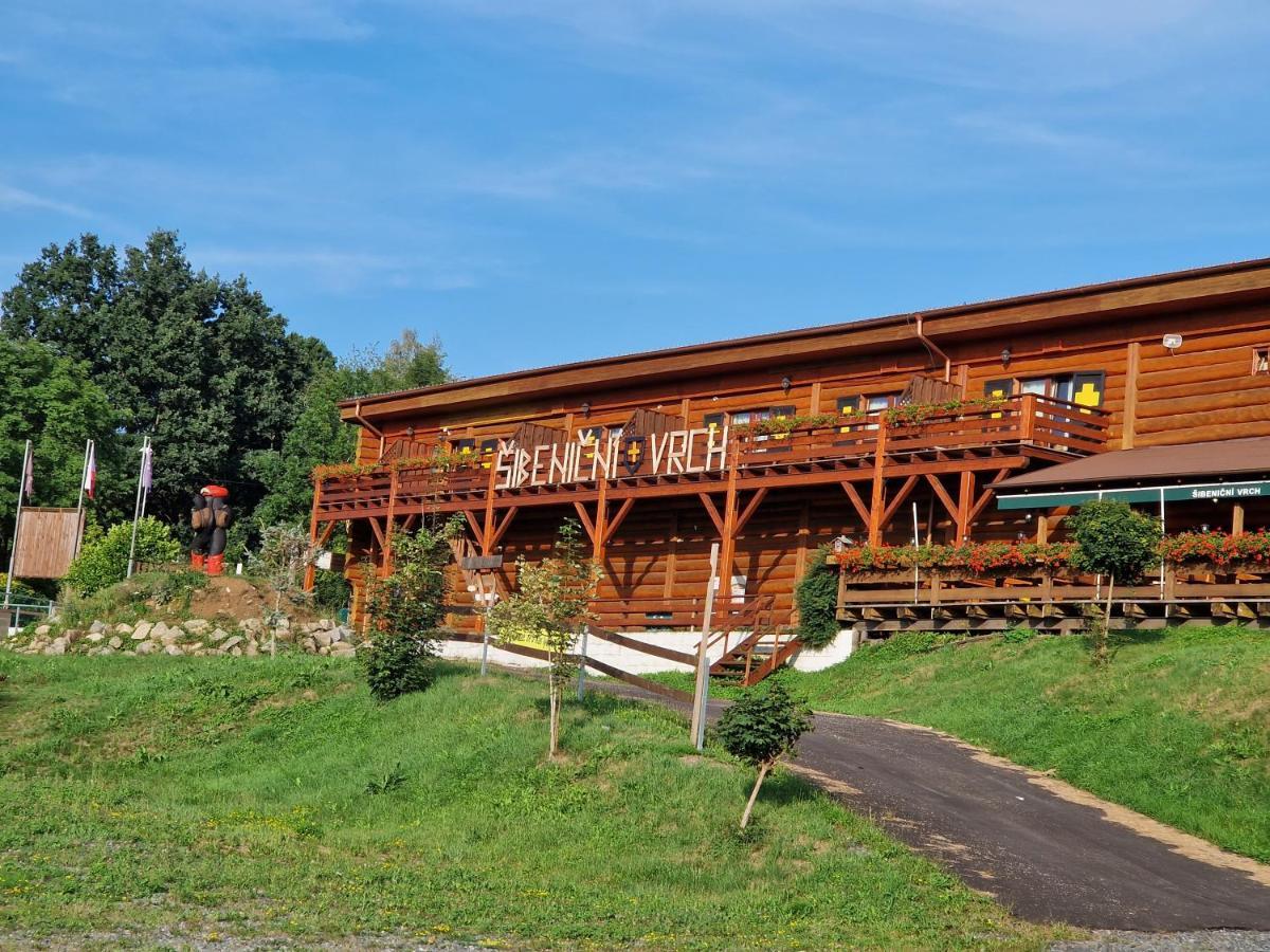 Sport-Hotel Sibenicni Vrch Mnichovice Zewnętrze zdjęcie