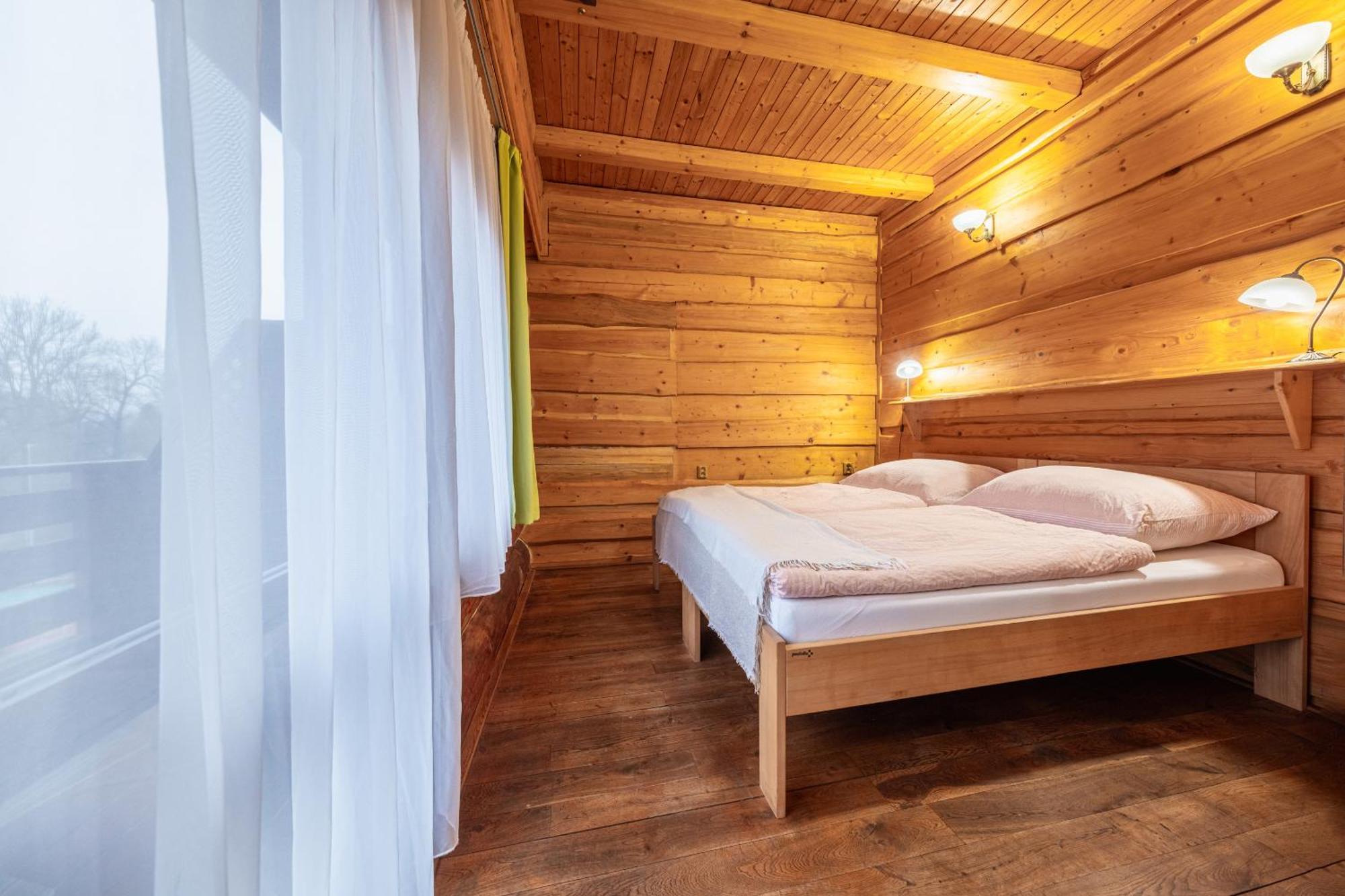 Sport-Hotel Sibenicni Vrch Mnichovice Zewnętrze zdjęcie