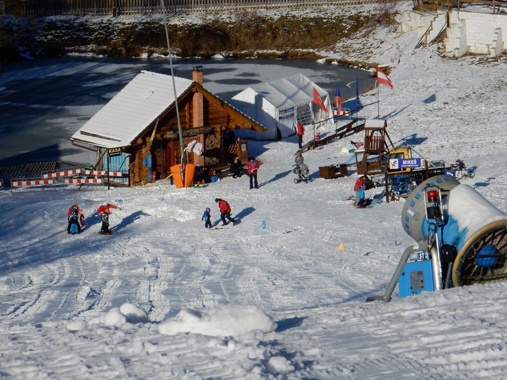 Sport-Hotel Sibenicni Vrch Mnichovice Zewnętrze zdjęcie
