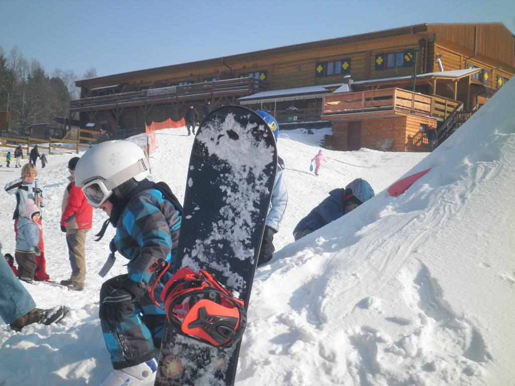 Sport-Hotel Sibenicni Vrch Mnichovice Zewnętrze zdjęcie