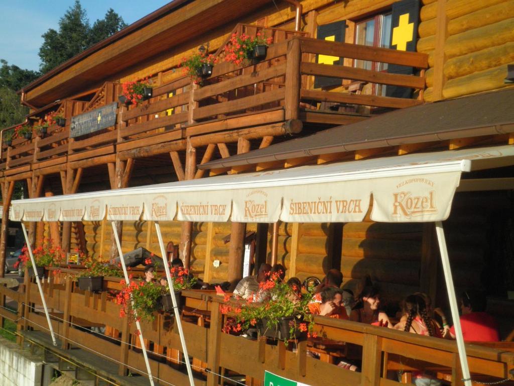 Sport-Hotel Sibenicni Vrch Mnichovice Zewnętrze zdjęcie