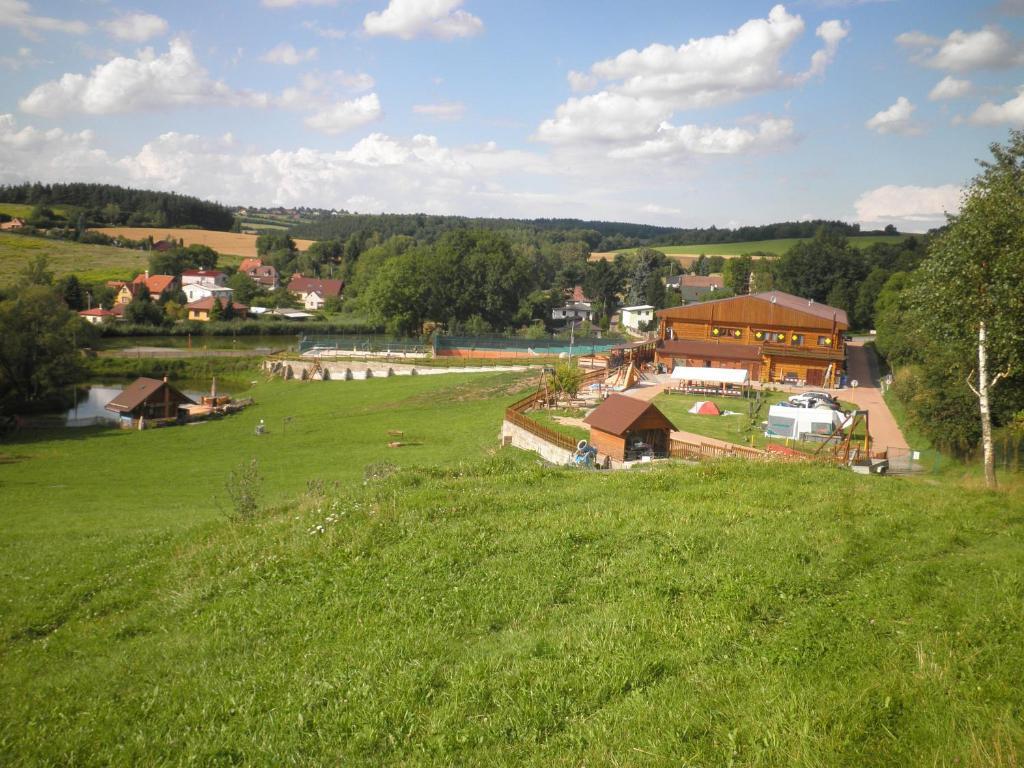 Sport-Hotel Sibenicni Vrch Mnichovice Zewnętrze zdjęcie