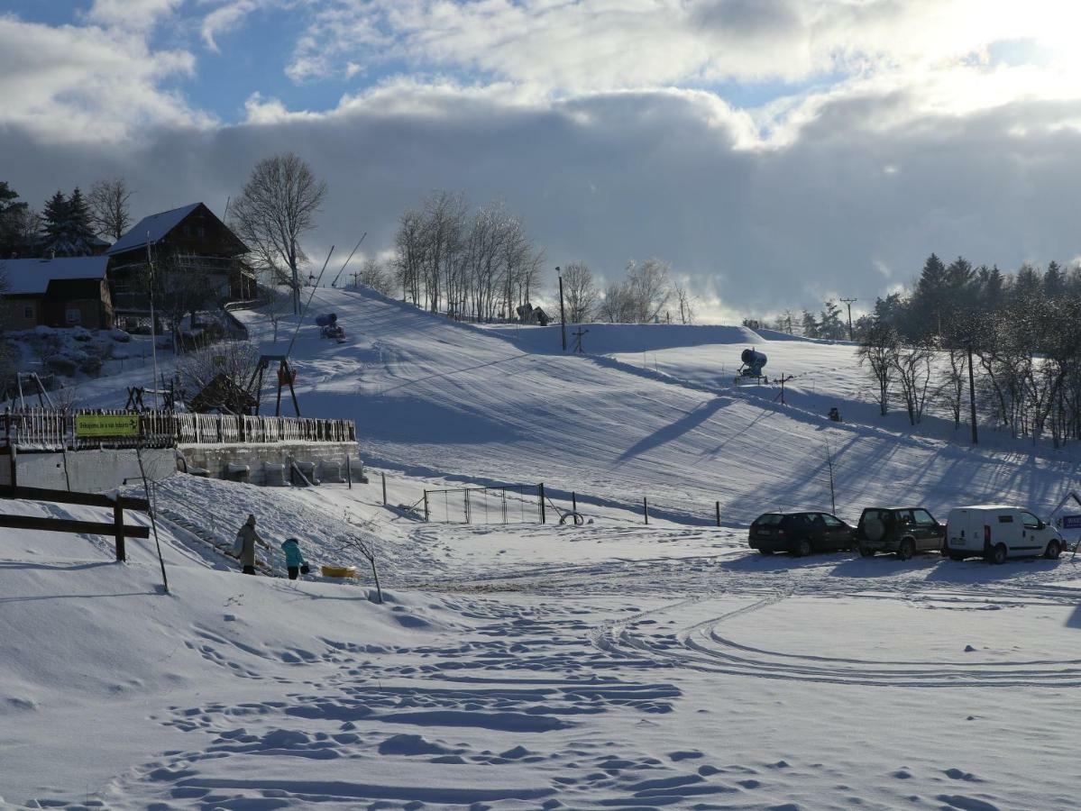 Sport-Hotel Sibenicni Vrch Mnichovice Zewnętrze zdjęcie